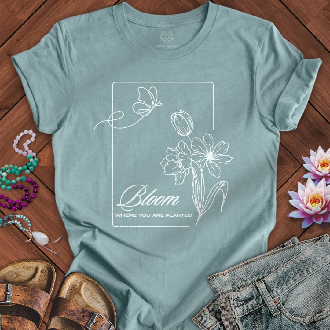 Bloom Daylily Tee Heather Blue Lagoon