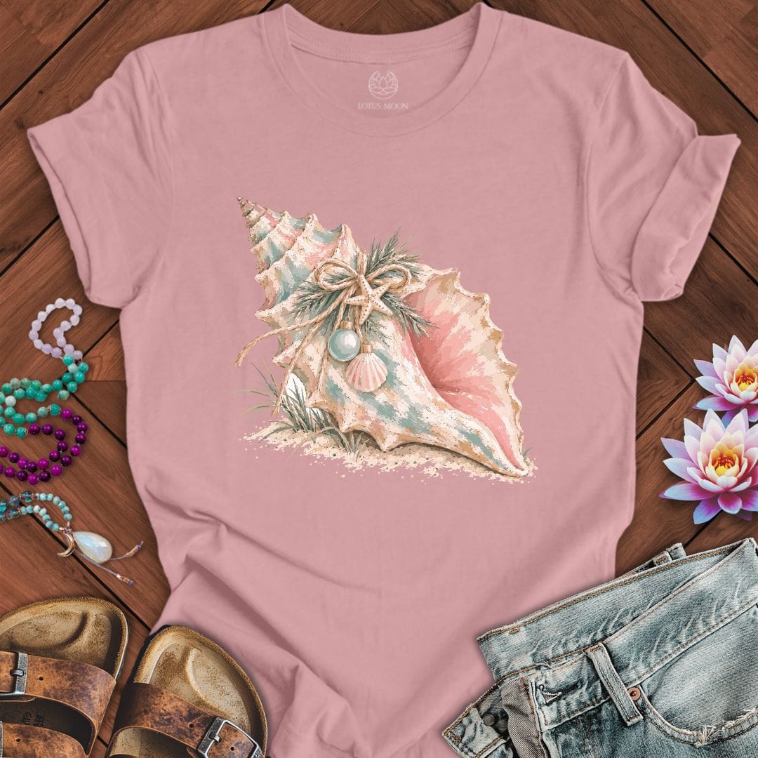 Christmas Conch Tee Orchid