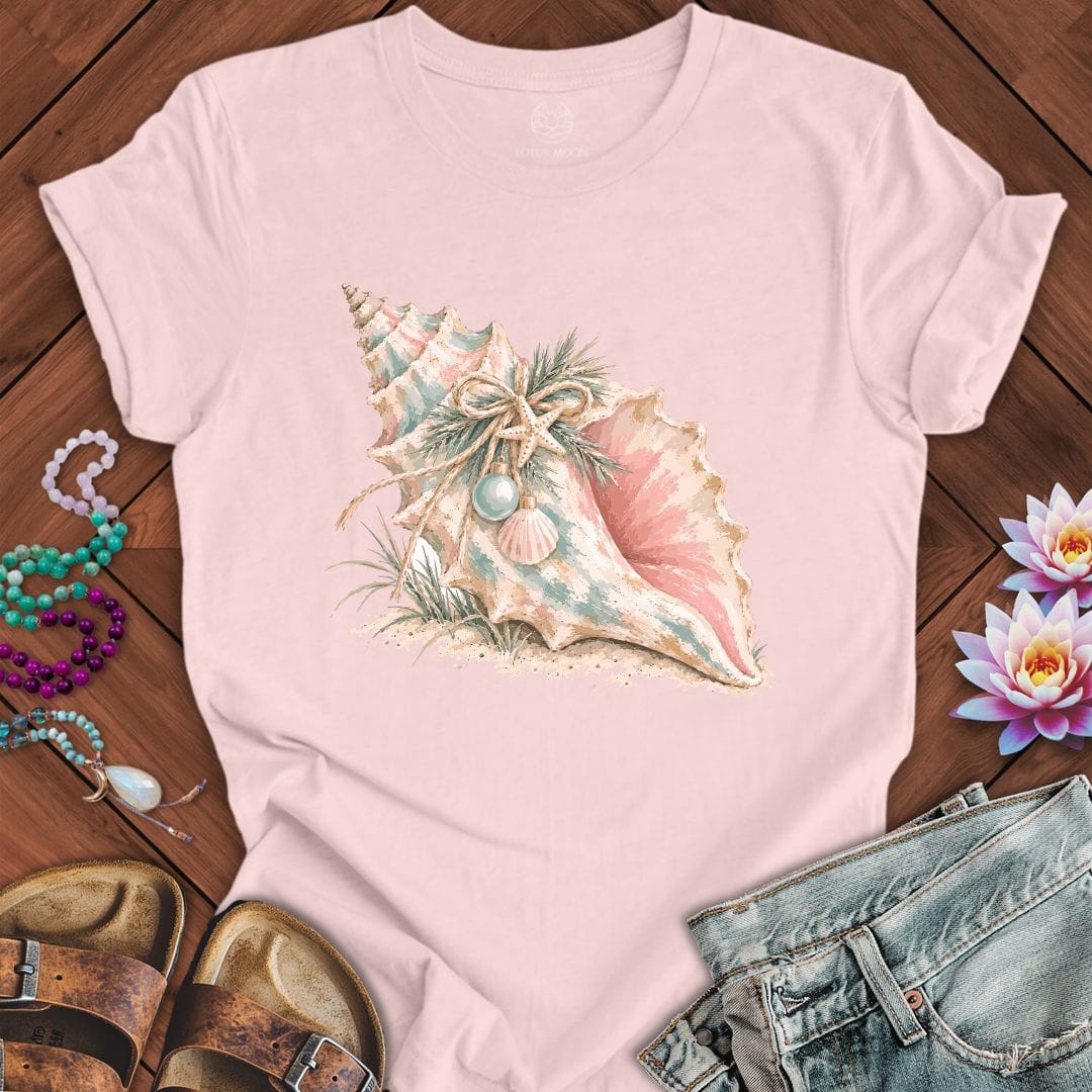 Christmas Conch Tee Soft Pink