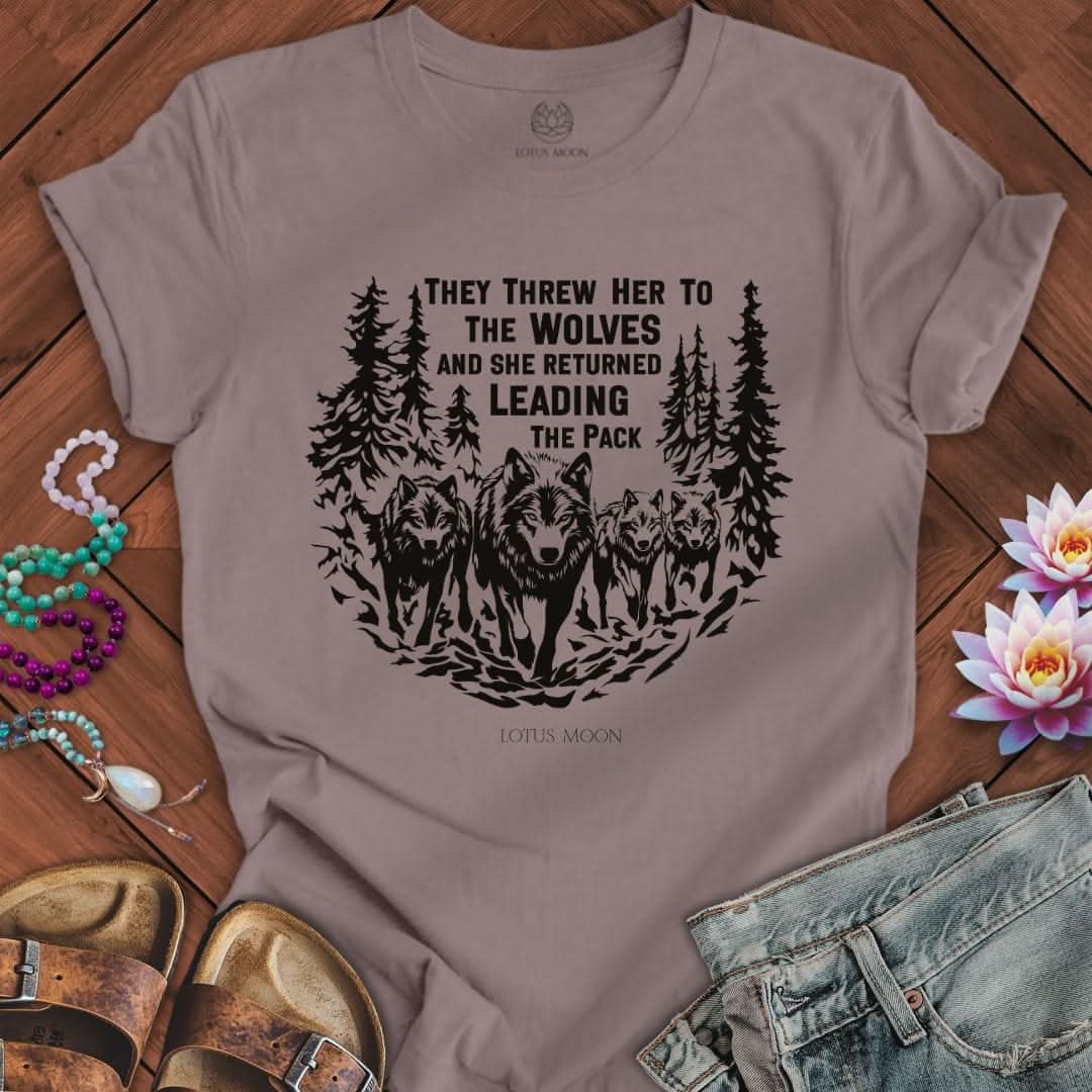 Leading The Pack Tee Pebble Brown