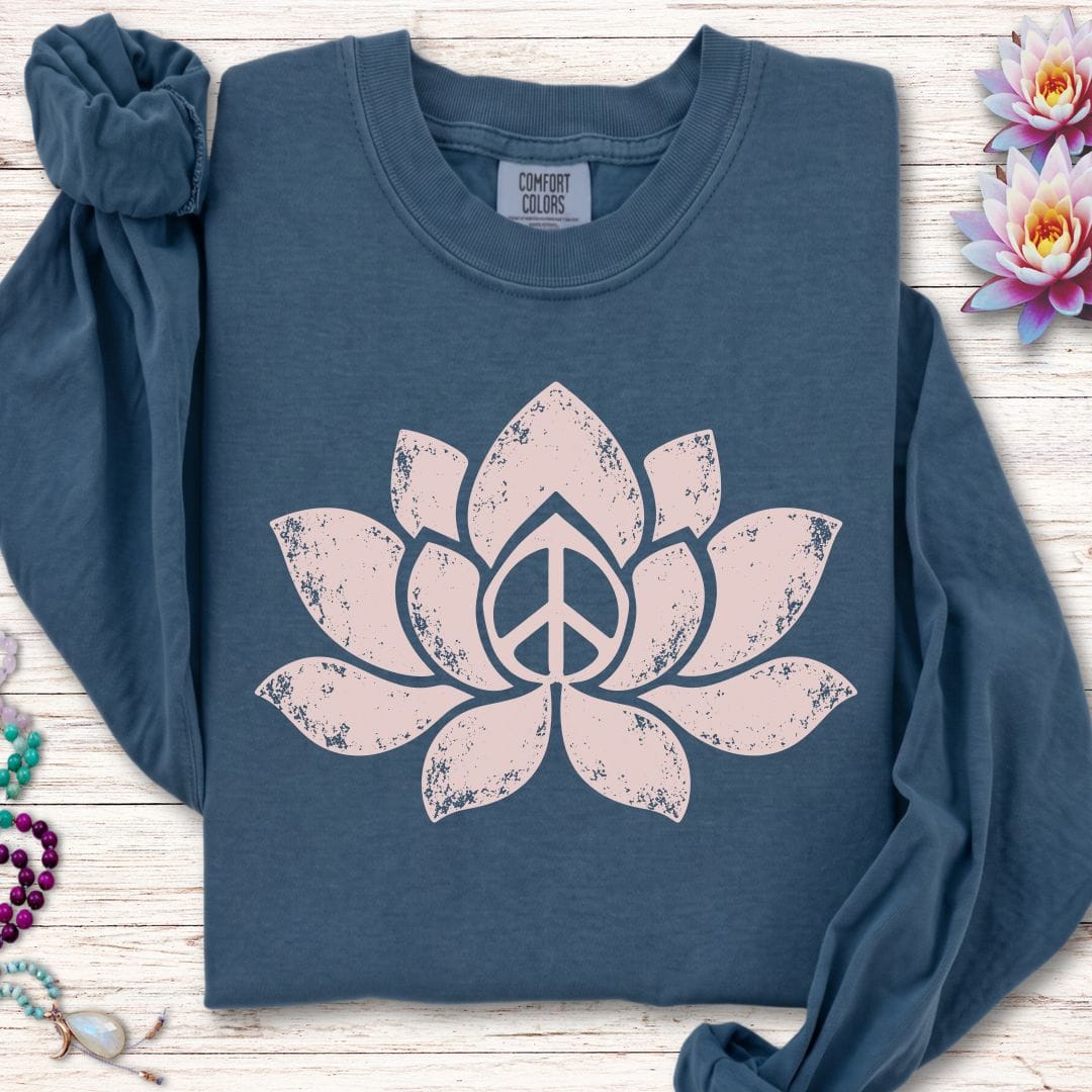 Retro Lotus Long Sleeve Tee Midnight