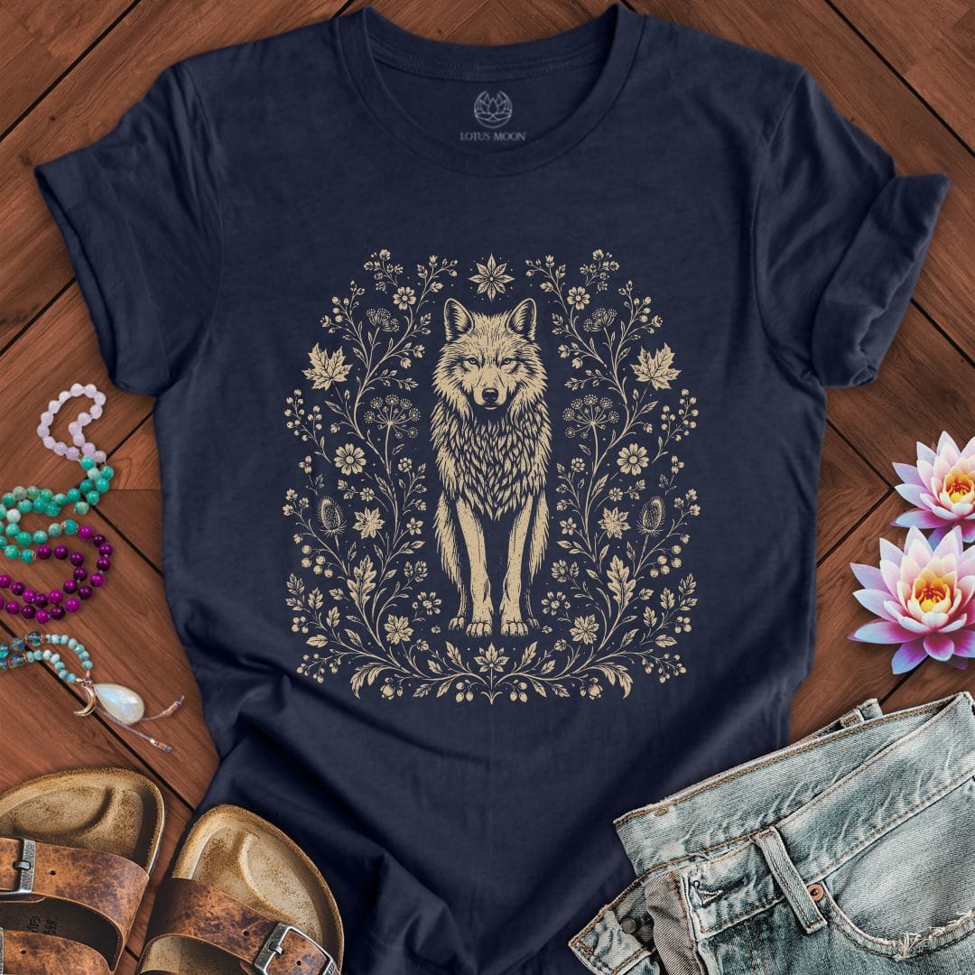 Printify T-Shirt Vintage Wolf Tee Heather Midnight Navy / S